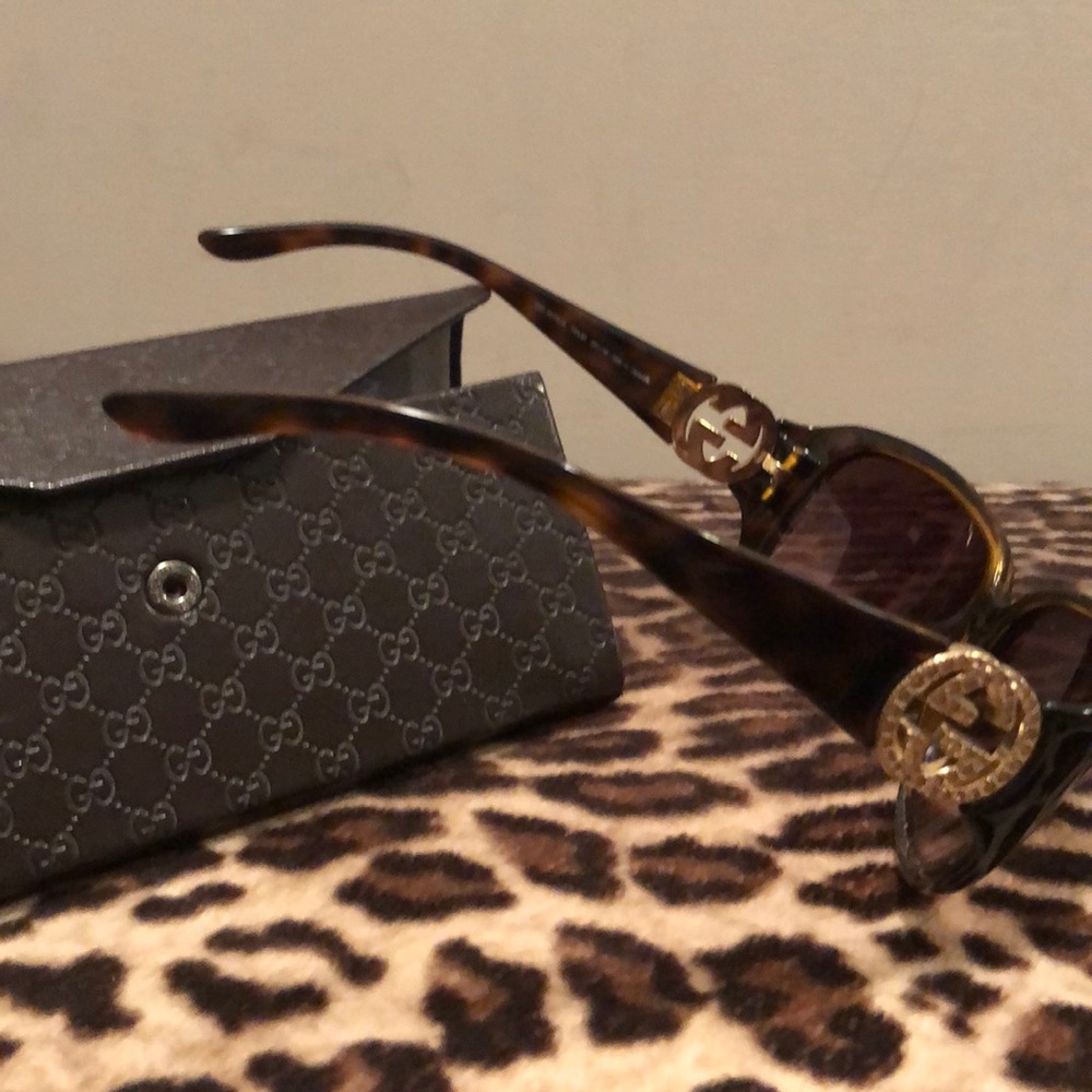 Gucci Sunglasses - Picture 3 of 3